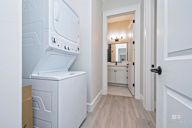 801 Kingston Lane, Gulf Shores, AL 36542