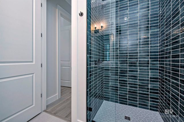 801 Kingston Lane, Gulf Shores, AL 36542