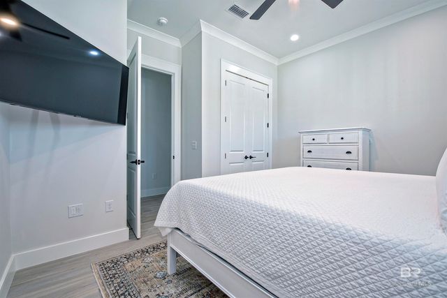 801 Kingston Lane, Gulf Shores, AL 36542