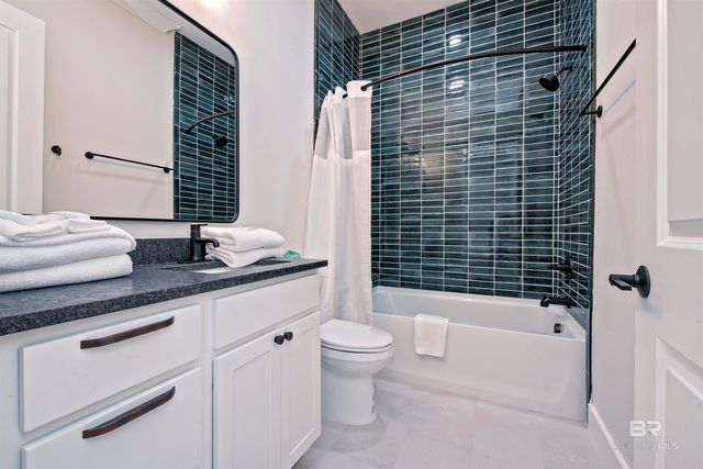 801 Kingston Lane, Gulf Shores, AL 36542