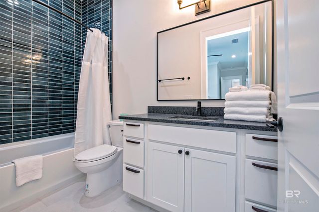 801 Kingston Lane, Gulf Shores, AL 36542