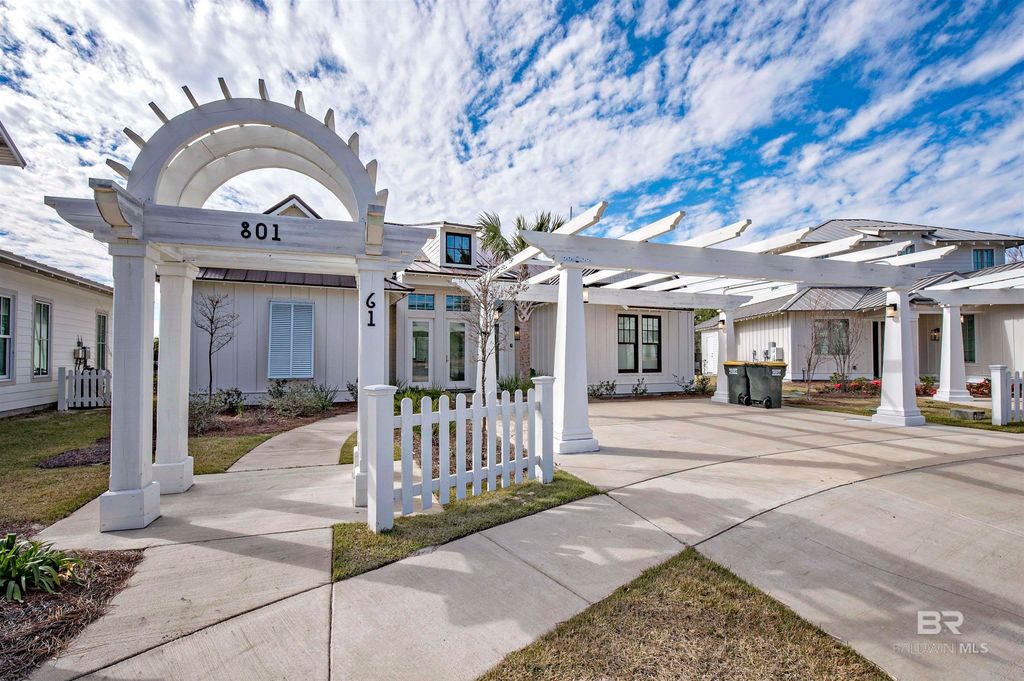 801 Kingston Lane, Gulf Shores, AL 36542