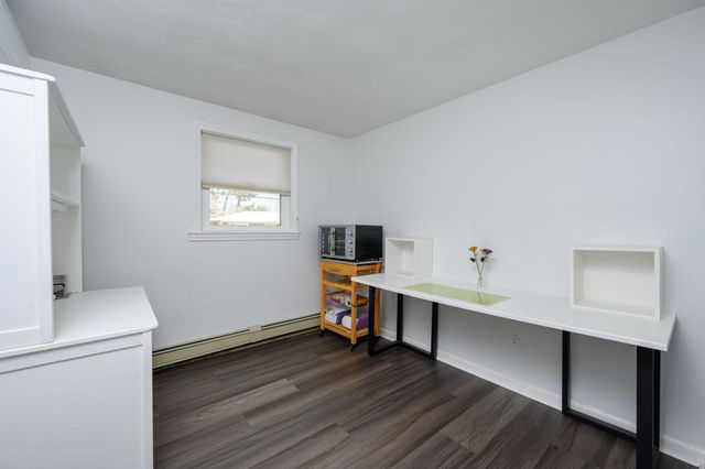 95 Rindone St, Holbrook, MA 02343