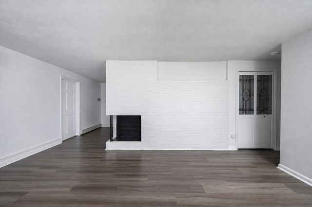 95 Rindone St, Holbrook, MA 02343