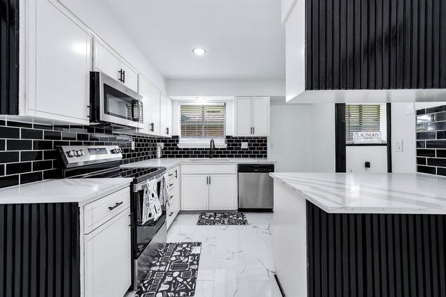 1616 Redway Lane, Houston, TX 77062