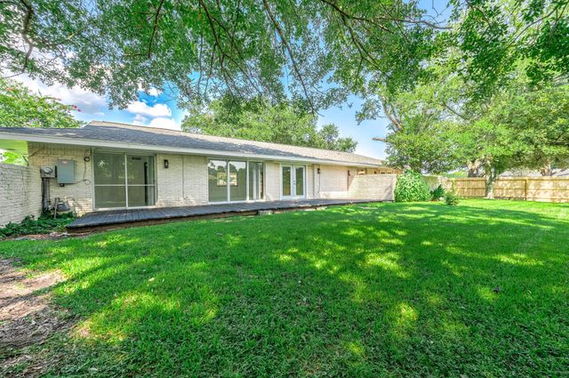 1616 Redway Lane, Houston, TX 77062