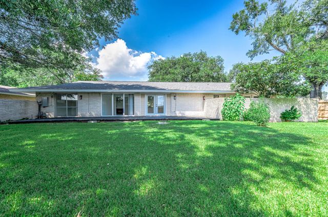 1616 Redway Lane, Houston, TX 77062