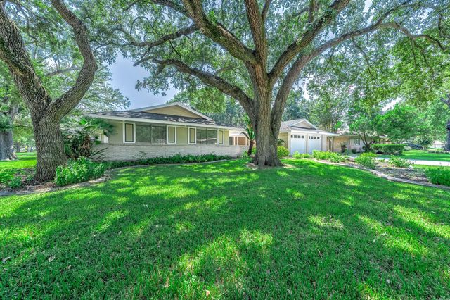 1616 Redway Lane, Houston, TX 77062