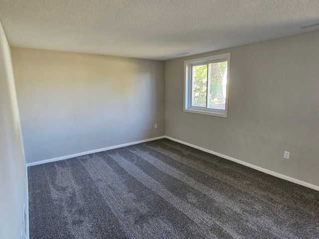 748 82nd Avenue NE, Spring Lake Park, MN 55432