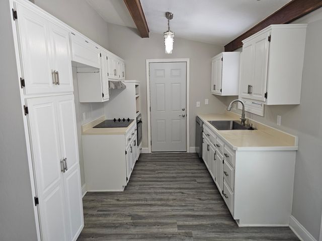 748 82nd Avenue NE, Spring Lake Park, MN 55432