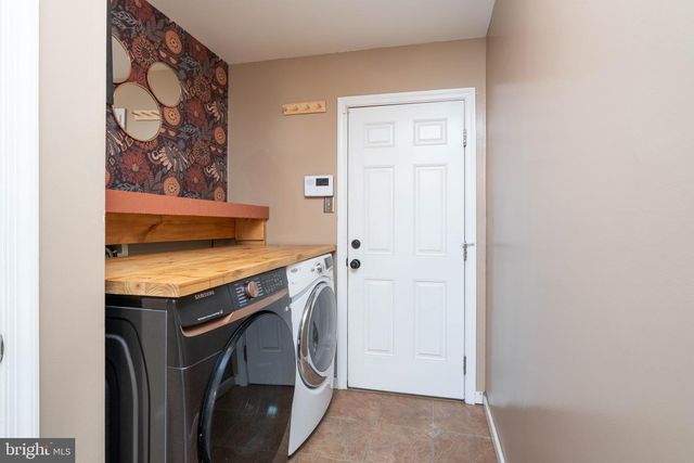 9 FOX COVE DR, Millville, NJ 08332