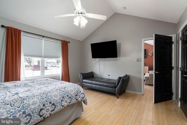 9 FOX COVE DR, Millville, NJ 08332