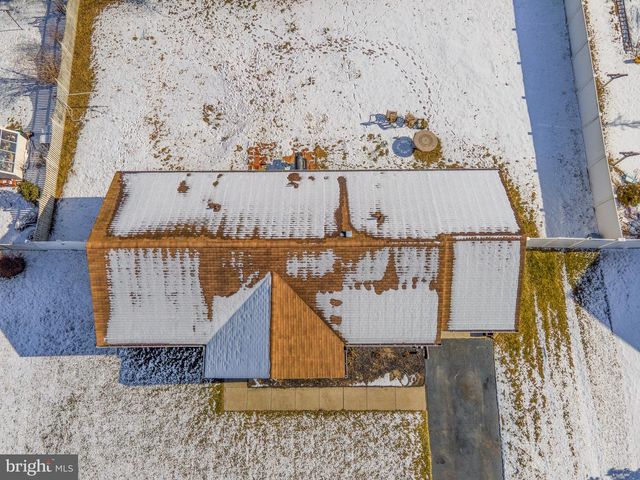 9 FOX COVE DR, Millville, NJ 08332