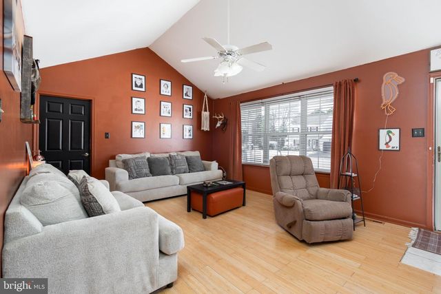 9 FOX COVE DR, Millville, NJ 08332