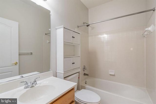 43770 LEES MILL SQ, Leesburg, VA 20176