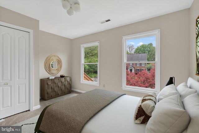 713 BRANDON GREEN DR, Silver Spring, MD 20904