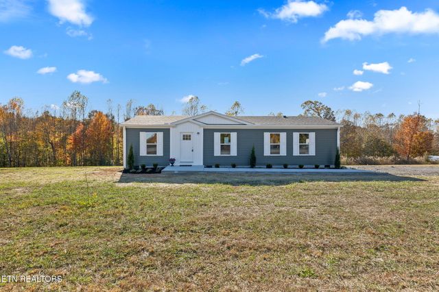 20 Pumpkintown Rd, Lafayette, TN 37083