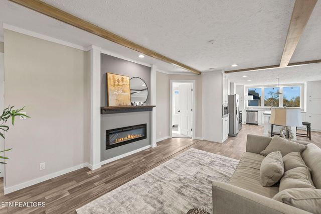 20 Pumpkintown Rd, Lafayette, TN 37083