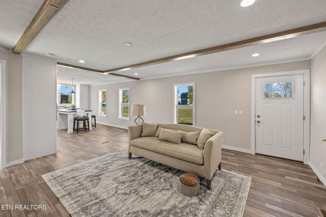 20 Pumpkintown Rd, Lafayette, TN 37083