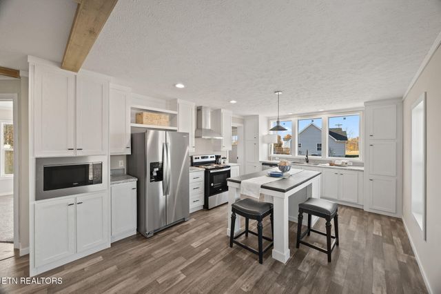 20 Pumpkintown Rd, Lafayette, TN 37083