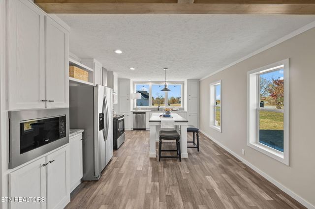 20 Pumpkintown Rd, Lafayette, TN 37083