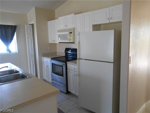 4507 20th ST SW, Lehigh Acres, FL 33973