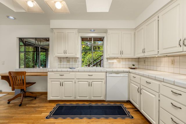 136 Orchard St, Nevada City, CA 95959