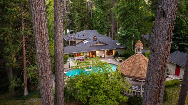 136 Orchard St, Nevada City, CA 95959