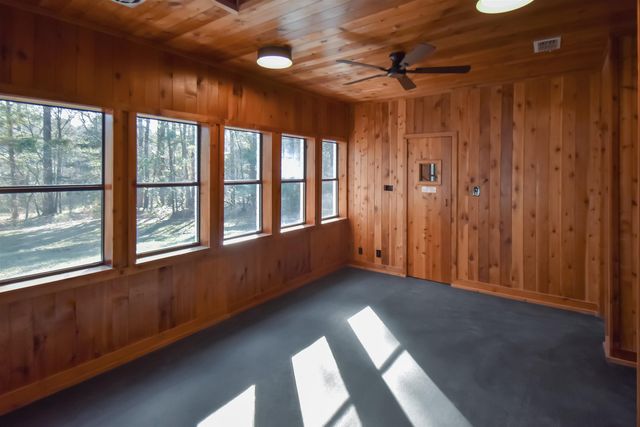 18919 Forest Ln, Flint, TX 75762