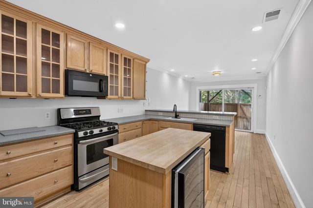 738 E FORT AVE, Baltimore, MD 21230