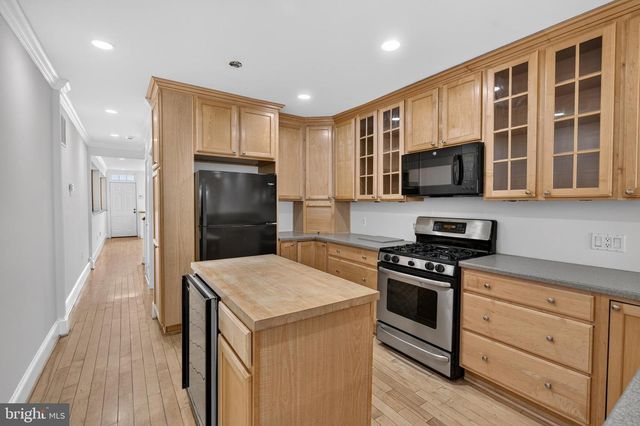 738 E FORT AVE, Baltimore, MD 21230