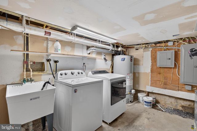 738 E FORT AVE, Baltimore, MD 21230