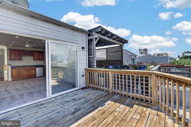 738 E FORT AVE, Baltimore, MD 21230