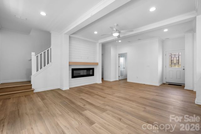 7006 Waterfront Place, Granite Falls, NC 28630