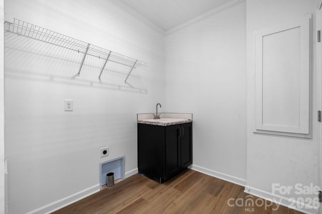7006 Waterfront Place, Granite Falls, NC 28630