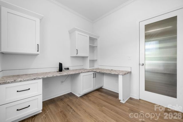 7006 Waterfront Place, Granite Falls, NC 28630