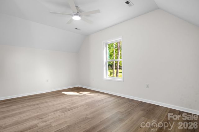 7006 Waterfront Place, Granite Falls, NC 28630