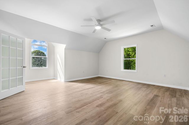 7006 Waterfront Place, Granite Falls, NC 28630
