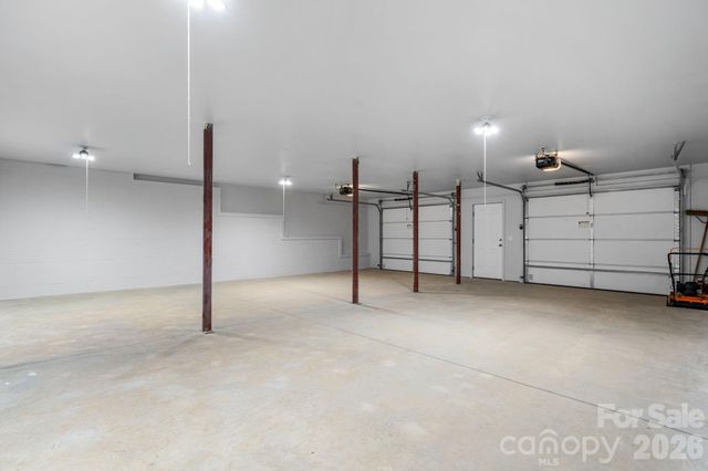 7006 Waterfront Place, Granite Falls, NC 28630