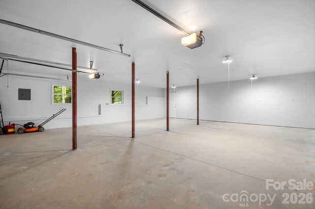 7006 Waterfront Place, Granite Falls, NC 28630
