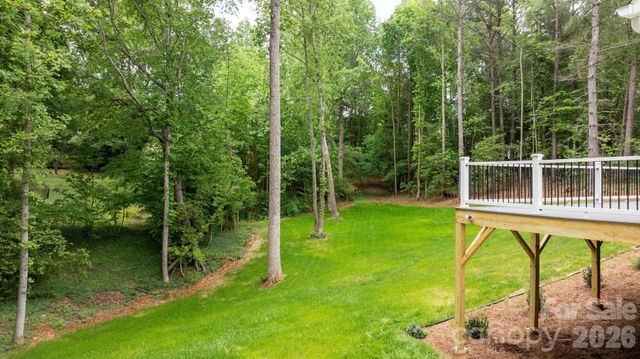 7006 Waterfront Place, Granite Falls, NC 28630