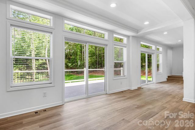 7006 Waterfront Place, Granite Falls, NC 28630