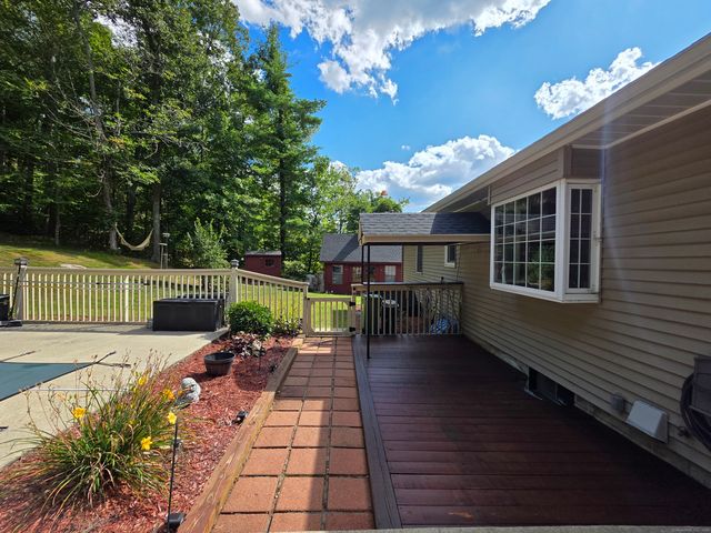 98 Breakneck Hill Road, Killingly, CT 06241