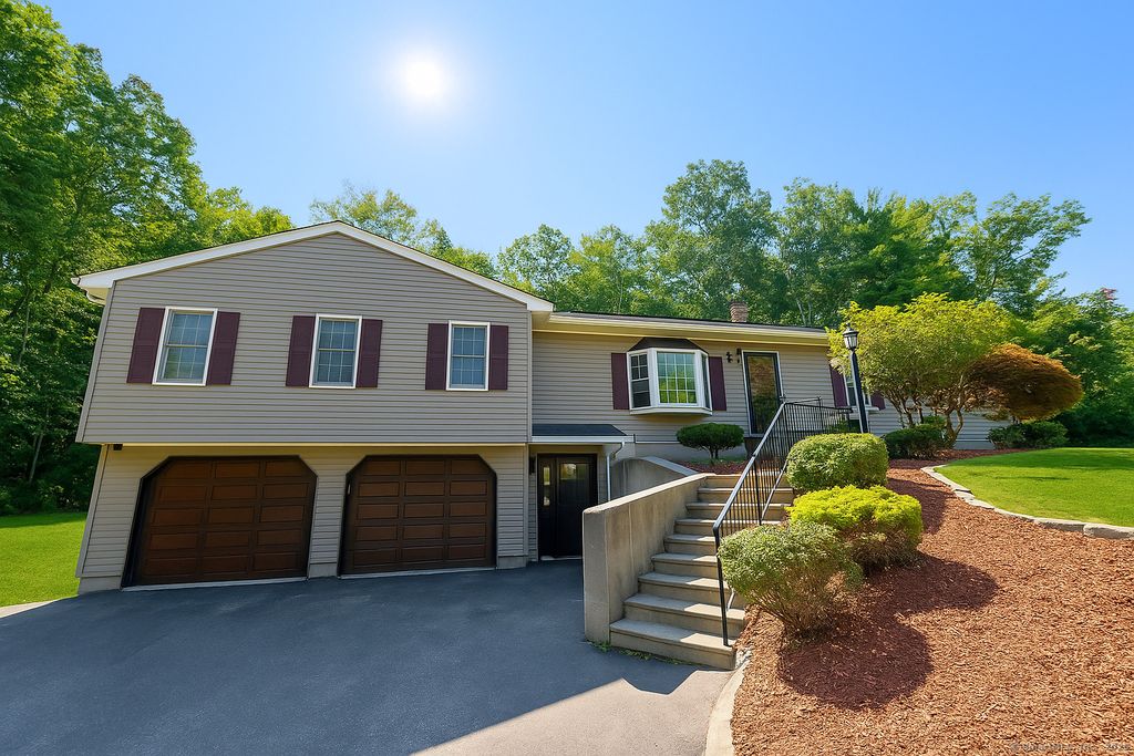 98 Breakneck Hill Road, Killingly, CT 06241