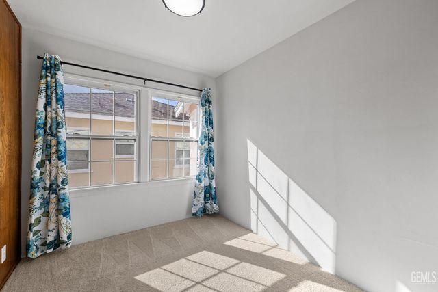 2416 Barnett Street, Bakersfield, CA 93308