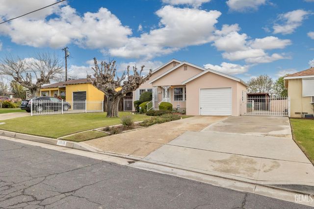 2416 Barnett Street, Bakersfield, CA 93308