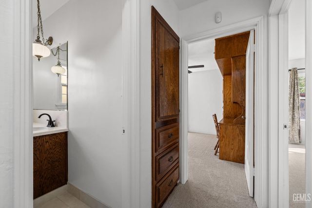 2416 Barnett Street, Bakersfield, CA 93308