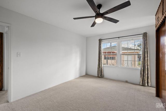 2416 Barnett Street, Bakersfield, CA 93308