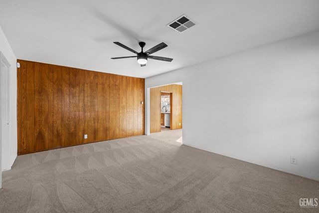 2416 Barnett Street, Bakersfield, CA 93308