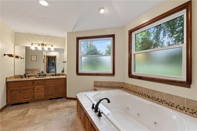 3700 Riverwood CRES, Chesapeake, VA 23322